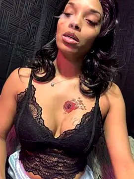 Rakiyahcharms online show from November 15, 3:10 am