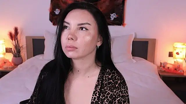 Leila  Sweet online show from October 25, 6:45 am