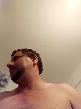 Snapshot of Miki20677 chatting on March 31, 3:58 pm Miki20677 online show from March 31, 3:58 pm