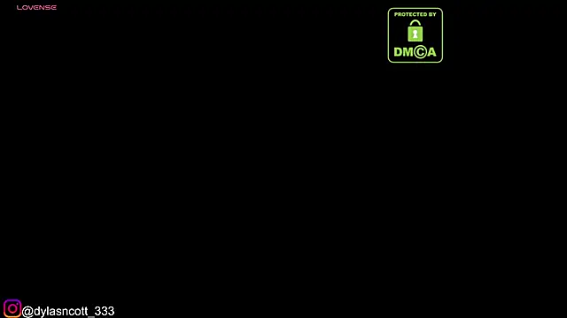 Snapshot of dylanscott_ chatting on May 27, 4:36 pm dylanscott online show from May 27, 4:36 pm