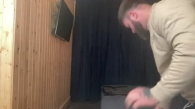 AlphaSparks online show from March 2, 4:13 am