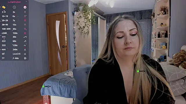 SweetLanna online show from February 9, 11:25 am