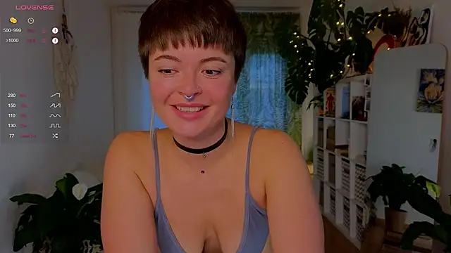 Snapshot of lana_sky chatting on October 9, 2:28 pm lana sky online show from October 9, 2:28 pm