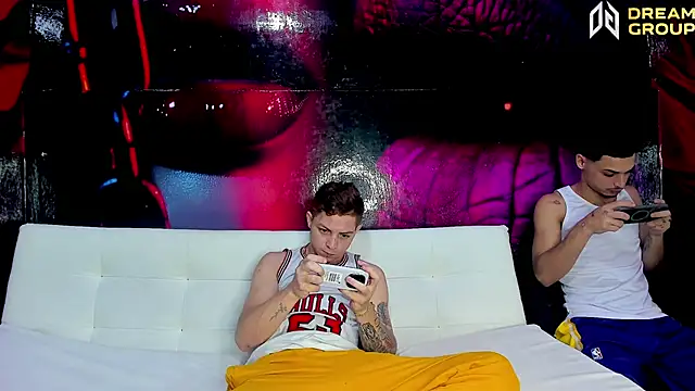 AmazingPartys online show from December 4, 8:08 pm