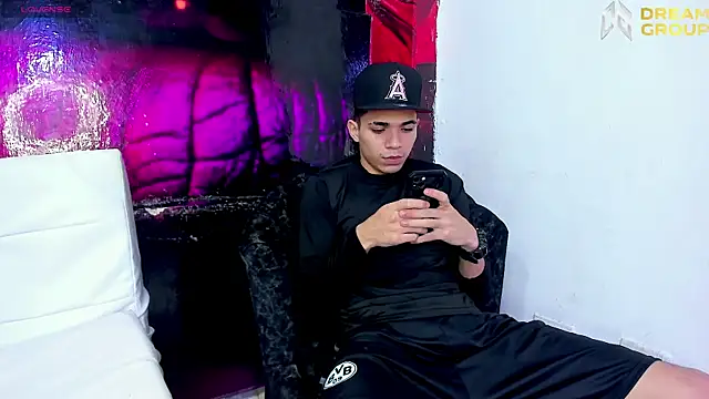 AmazingPartys online show from April 18, 1:35 pm