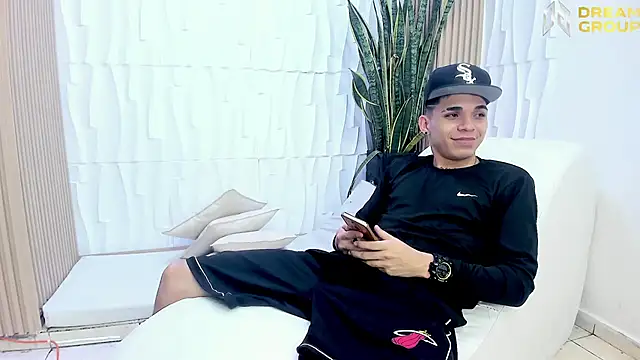 AmazingPartys online show from March 14, 4:29 am