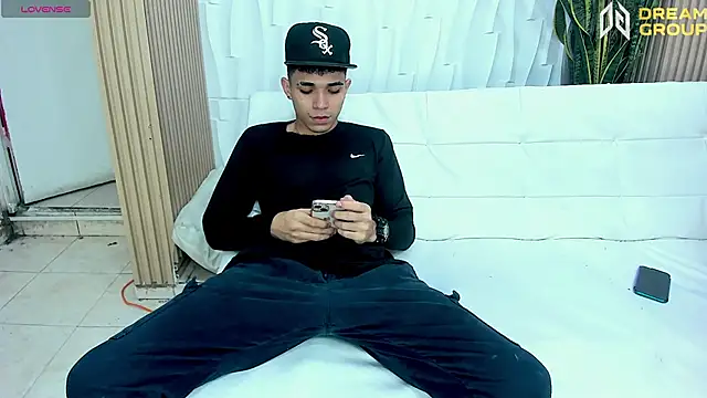 AmazingPartys online show from April 6, 2:29 am