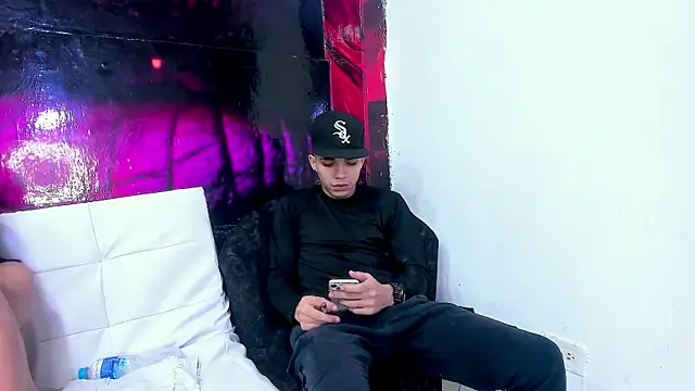 AmazingPartys online show from March 21, 1:37 pm