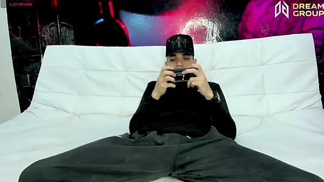 AmazingPartys online show from April 16, 7:20 am