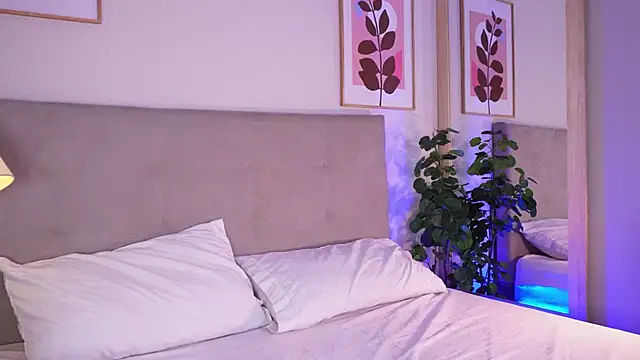 cinnamon afrodit online show from November 12, 12:42 pm