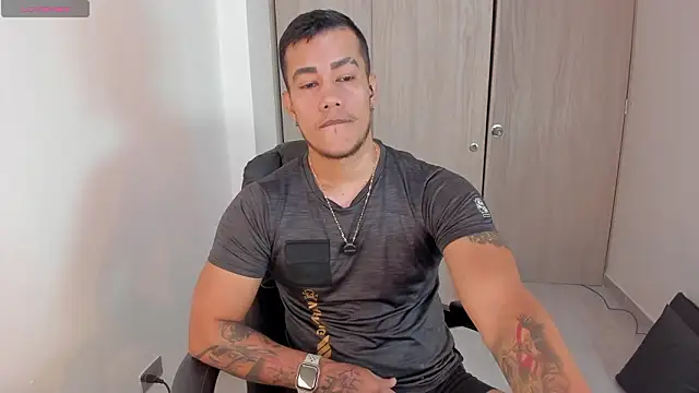 CRAZYBOYLOVE online show from February 9, 2:04 pm