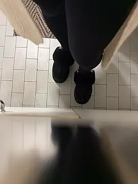 Wet-Pussycat online show from December 4, 4:39 pm