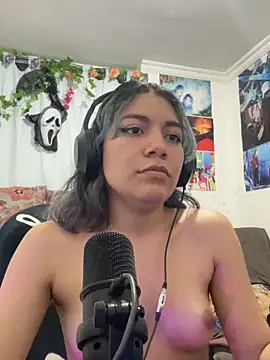VaioletUwU online show from March 13, 3:44 am