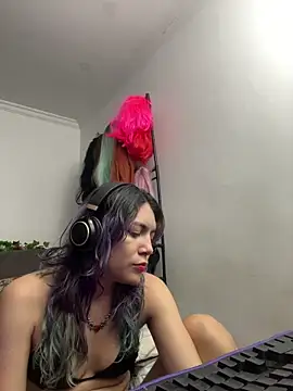 VaioletUwU online show from April 13, 2:48 am