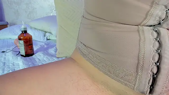 cristinapuerta  online show from April 23, 12:29 pm