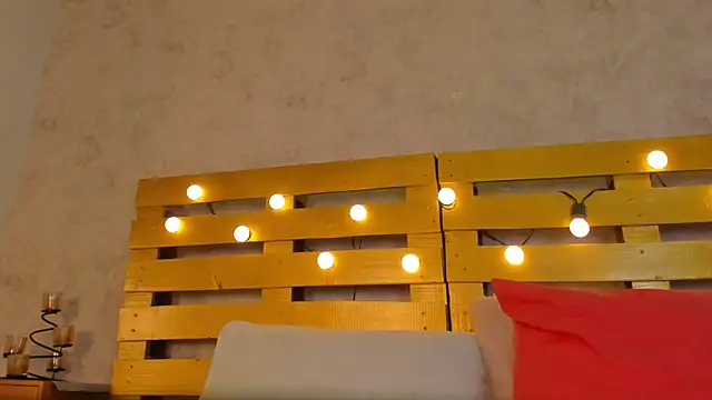 Snapshot of cristinapuerta_ chatting on October 3, 11:45 am cristinapuerta online show from October 3, 11:45 am