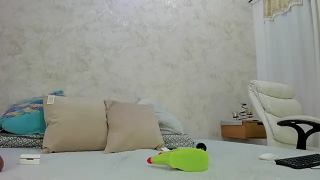 cristinapuerta  online show from February 9, 11:41 am