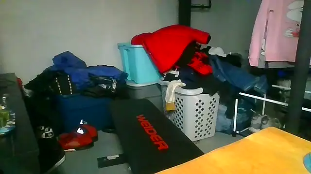 Snapshot of BigWayneBabyXXX chatting on December 15, 3:12 am BigWayneBabyXXX online show from December 15, 3:12 am