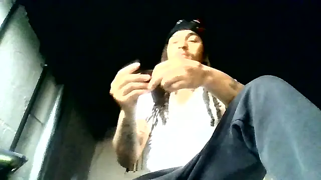 Snapshot of BigWayneBabyXXX chatting on November 17, 10:08 am BigWayneBabyXXX online show from November 17, 10:08 am