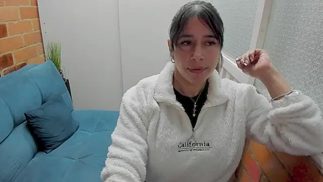 Snapshot of Penelope47 chatting on October 21, 7:02 pm Penelope47 online show from October 21, 7:02 pm