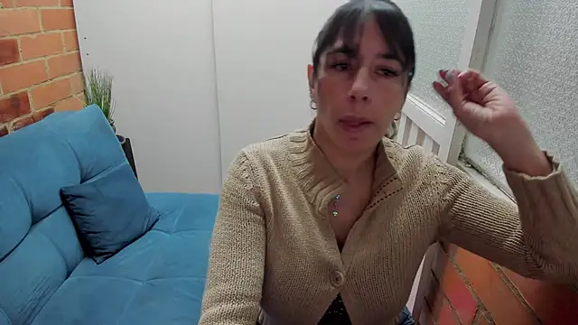 Snapshot of Penelope47 chatting on September 23, 6:37 pm Penelope47 online show from September 23, 6:37 pm