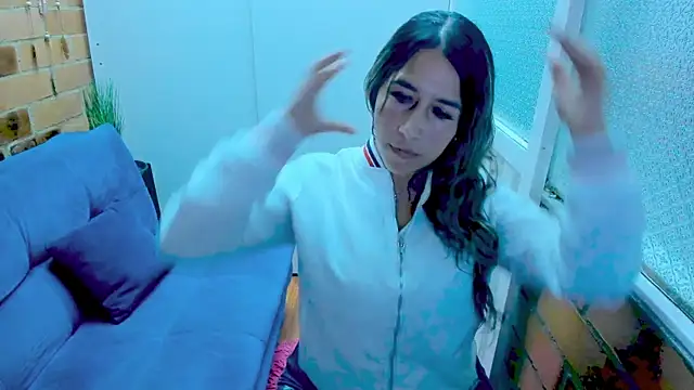 Snapshot of Penelope47 chatting on February 22, 8:20 pm Penelope47 online show from February 22, 8:20 pm