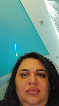 littleRikka online show from April 16, 6:19 pm