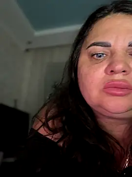 Snapshot of littleRikka chatting on November 19, 10:43 pm littleRikka online show from November 19, 10:43 pm