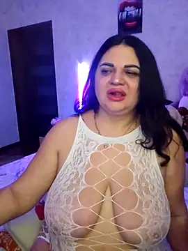 littleRikka online show from March 22, 9:05 pm