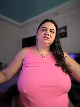 Snapshot of littleRikka chatting on November 28, 8:47 am littleRikka online show from November 28, 8:47 am