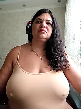 Snapshot of littleRikka chatting on November 1, 6:51 am littleRikka online show from November 1, 6:51 am