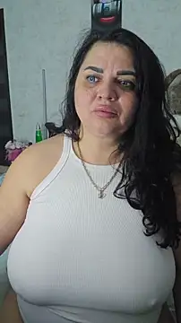 littleRikka online show from March 12, 5:50 pm