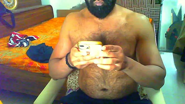 Snapshot of Vbestshow chatting on March 2, 11:39 am Vbestshow online show from March 2, 11:39 am