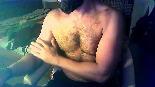 Snapshot of Vbestshow chatting on February 3, 11:59 am Vbestshow online show from February 3, 11:59 am