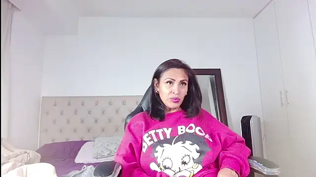 ms freyax online show from July 8, 5:19 am