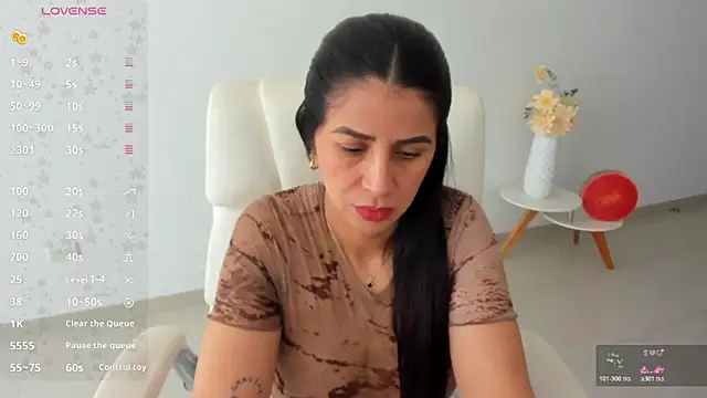 renata t  online show from October 21, 2:49 pm
