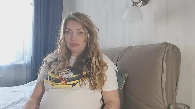 xxkristinaxx online show from May 21, 8:44 am
