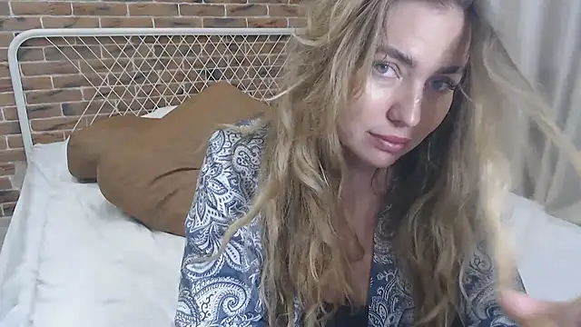 Snapshot of xxkristinaxx chatting on March 19, 12:56 pm xxkristinaxx online show from March 19, 12:56 pm