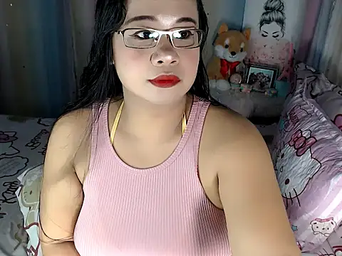 hersheykisses07 online show from December 1, 2:23 am