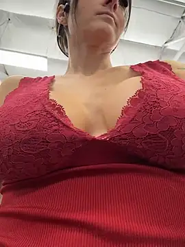 Snapshot of _Rapunzel_ chatting on July 4, 9:30 pm Rapunzel online show from July 4, 9:30 pm