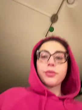 ladyturtle online show from March 21, 8:24 pm