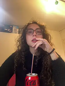 Snapshot of ladyturtle chatting on May 15, 7:34 pm ladyturtle online show from May 15, 7:34 pm