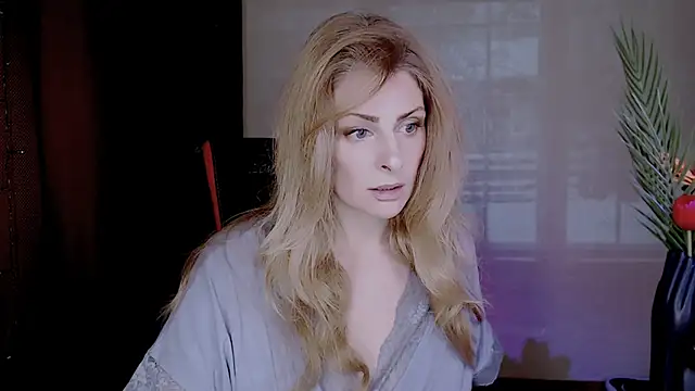 Eleonores online show from October 28, 5:08 am