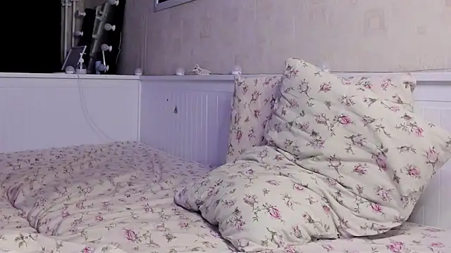 MaryDreaminess online show from March 23, 7:58 pm