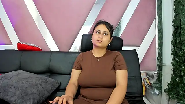 AbbyTaylorr online show from March 31, 8:33 pm