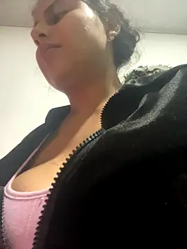 AbbyTaylorr online show from November 2, 2:38 am