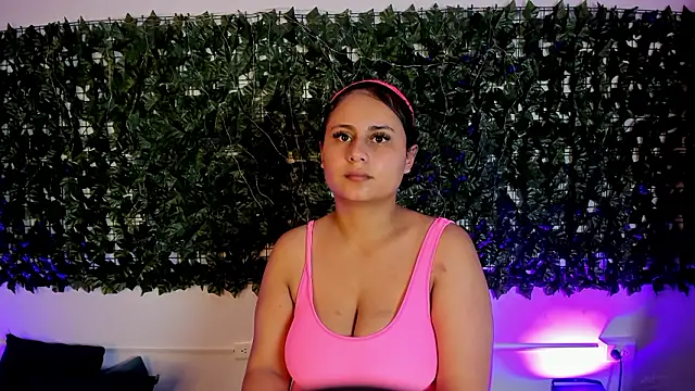 AbbyTaylorr online show from March 8, 6:33 pm