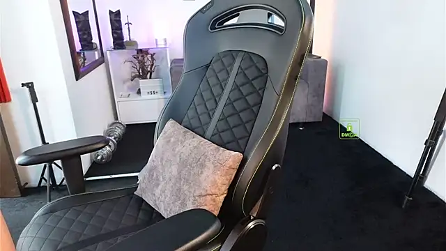 knimh online show from April 3, 5:08 pm