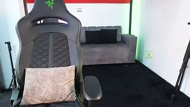 knimh online show from April 5, 6:03 pm