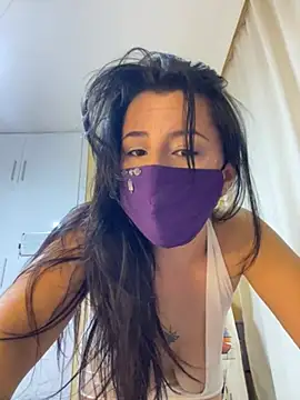 White-Petite online show from February 21, 8:44 pm